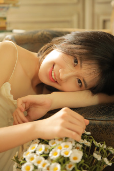 三月女郎